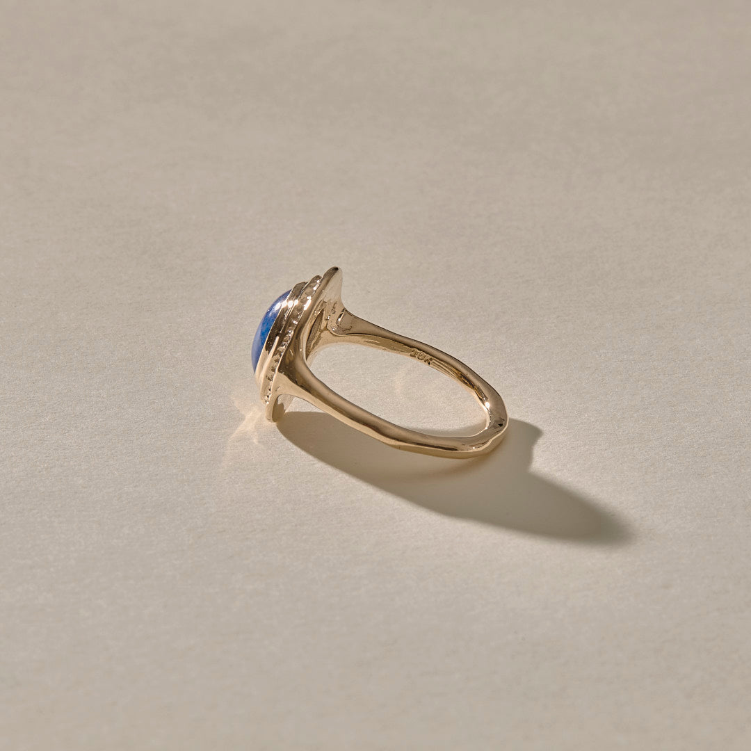 Cleo Lapis Amulet Ring | Gold