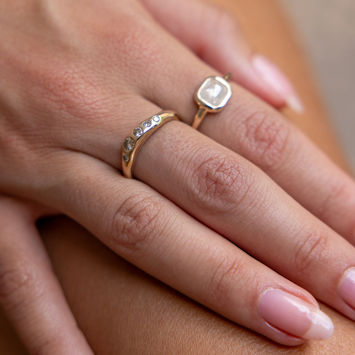 Eros Champagne Diamond Band