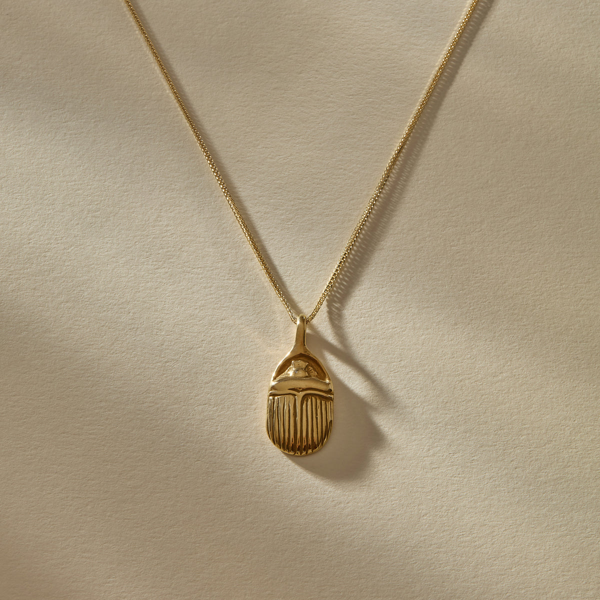 Scarab Amulet Necklace | Gold