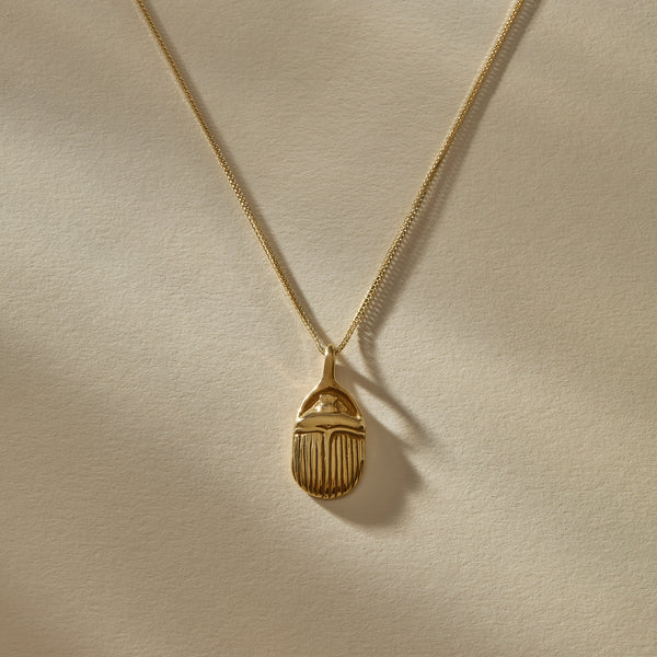 Scarab Amulet Necklace | Gold