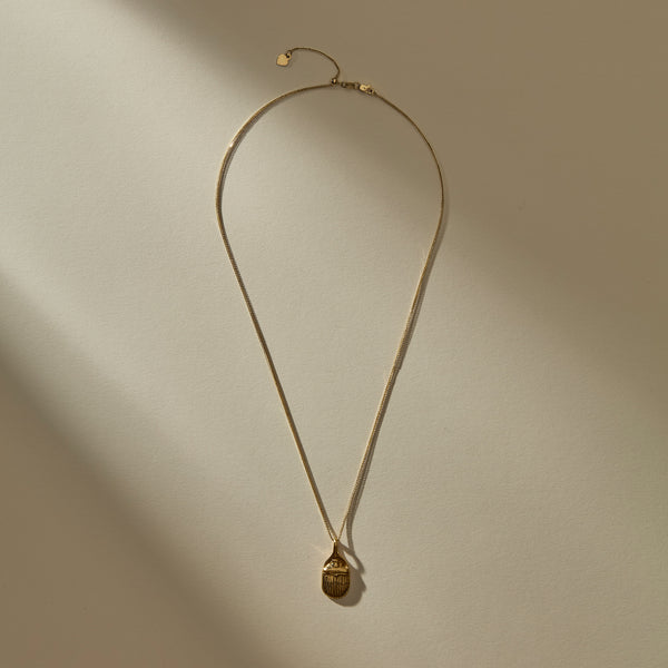 Scarab Amulet Necklace | Gold