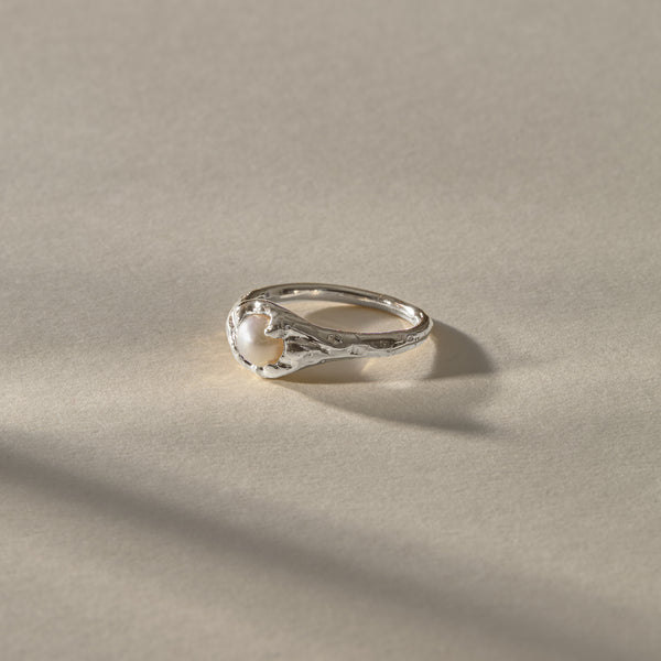 Yemayá Pearl Ring | Silver