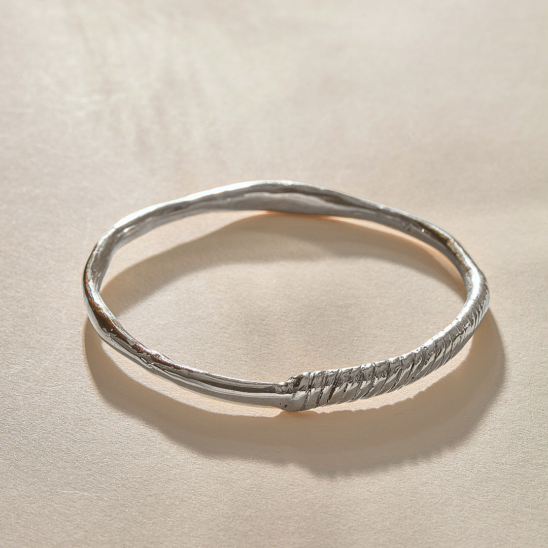 Magi Bangle | Silver